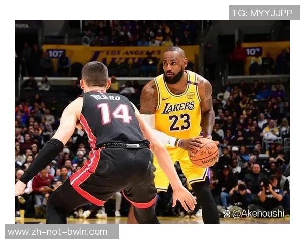 回顾2019年NBA常规赛湖人与热火精彩对决全场回放分析